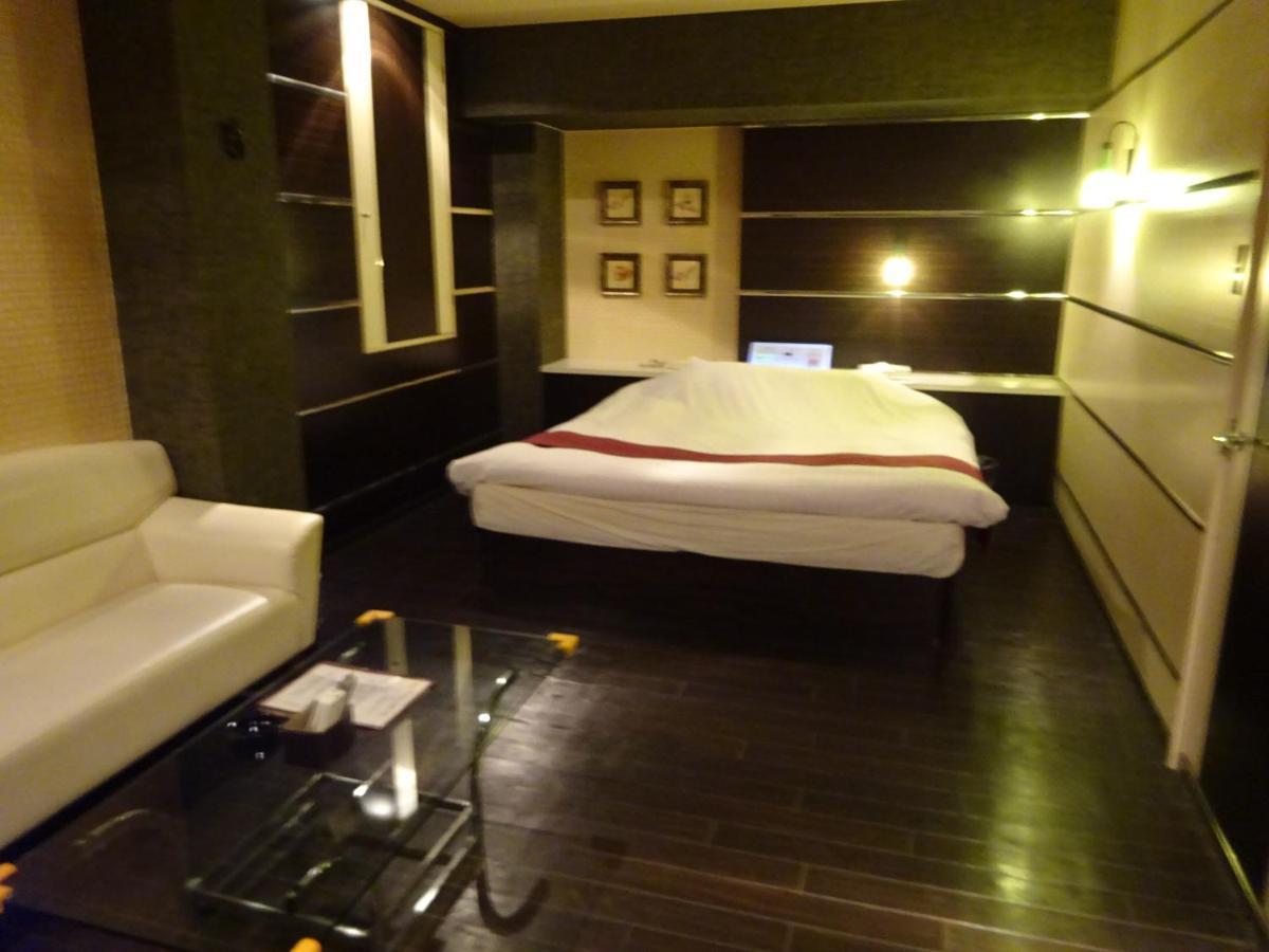 Hotel Rplus Higashimatsuyama Namegawa Buitenkant foto