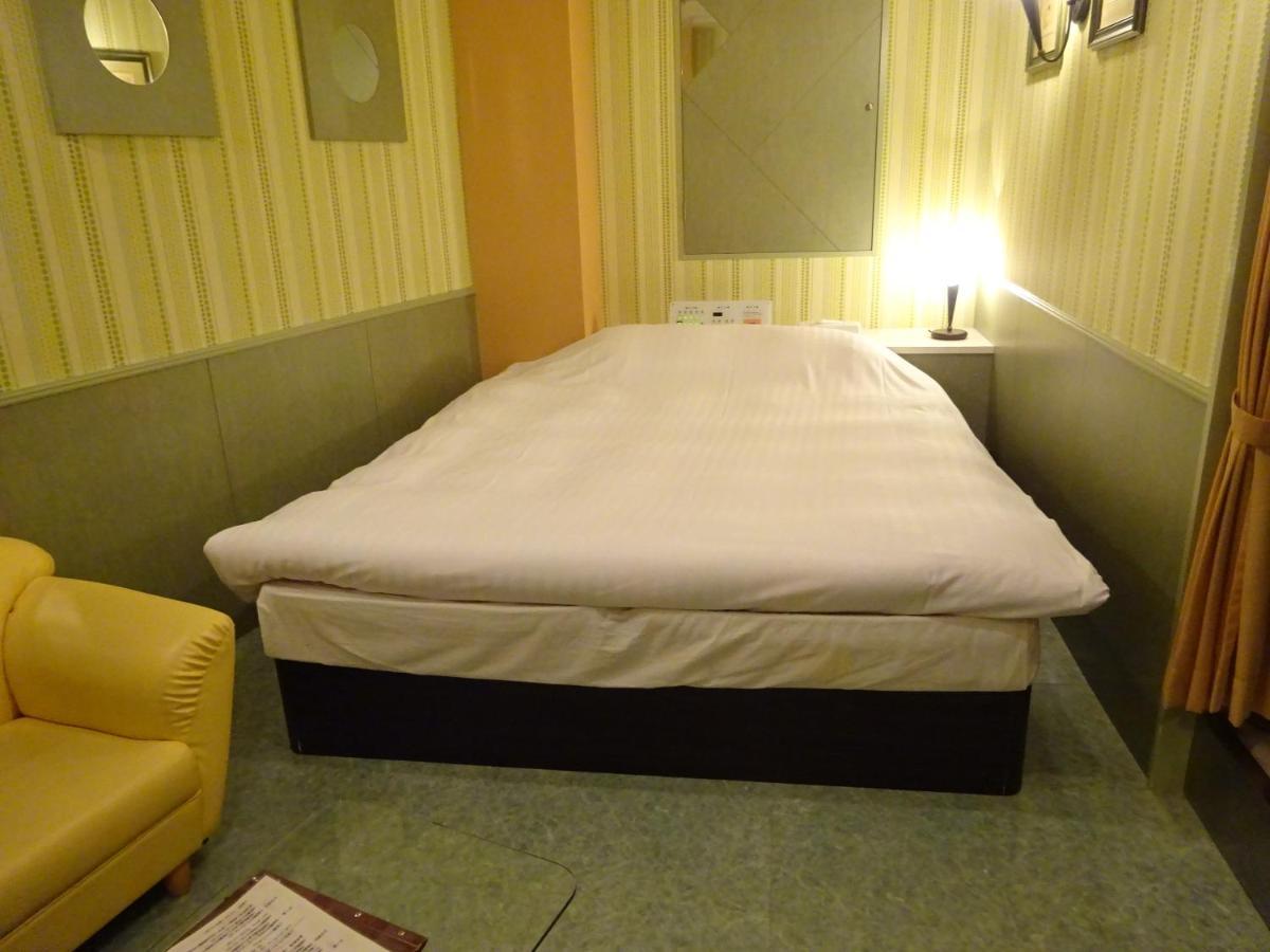 Hotel Rplus Higashimatsuyama Namegawa Buitenkant foto