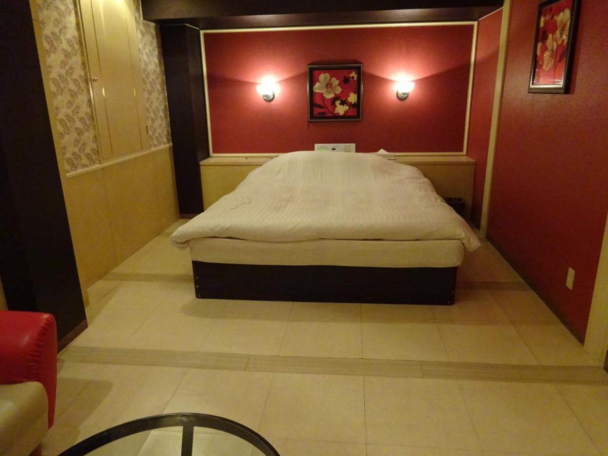 Hotel Rplus Higashimatsuyama Namegawa Buitenkant foto